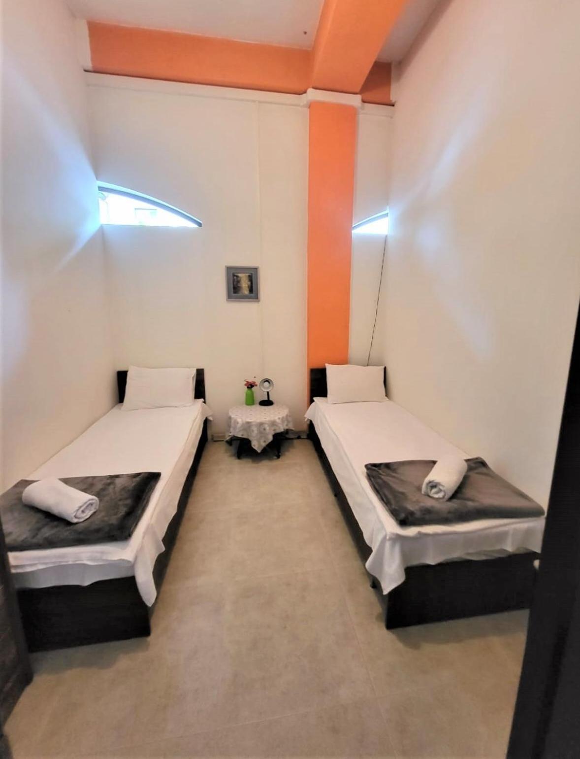 Hostel Near The Square Tiflis Exterior foto